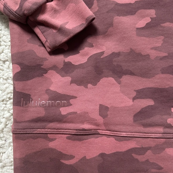 Lululemon Perfectly Oversized Crew Heritage 365 Camo Brier Rose Multi - Picture 5 of 5